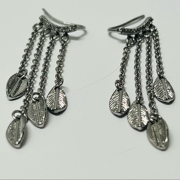 Danielle Nicole Boho Crawler Earrings Leaf Dangle Rhinestone Festival NWT - Picture 6 of 7